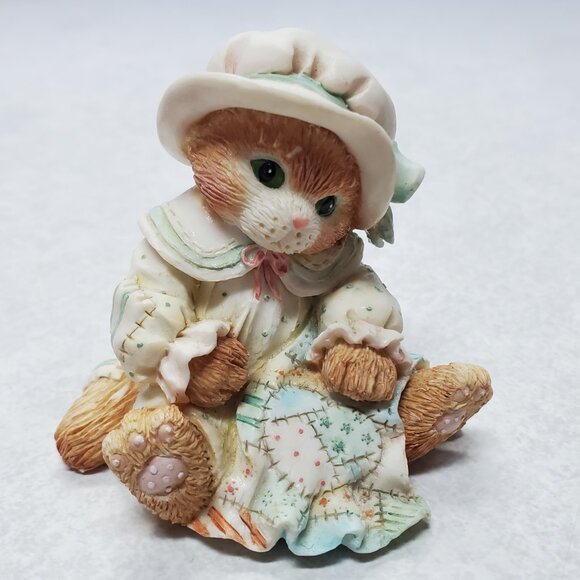 Calico Kittens "Our Friendship Is A Quilt Of Love" Figurine Collectible - Picture 8 of 9